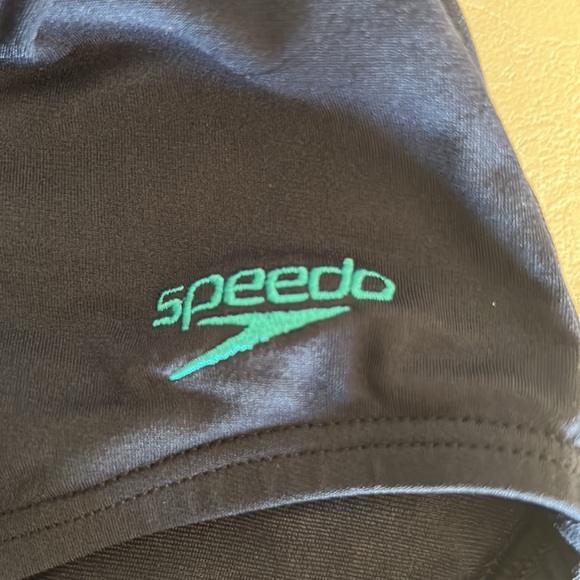 Speedo - Picture 2 of 4